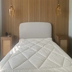 Piglet in Bed Merino Wool Mattress Topper review close up top view